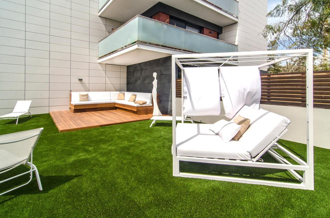Sitges Spaces Garden Paradise 3 Bedroom, 3 Bathroom, Huge Private Garden-Terrace, Pool- Sleeps Up To 8 Экстерьер фото