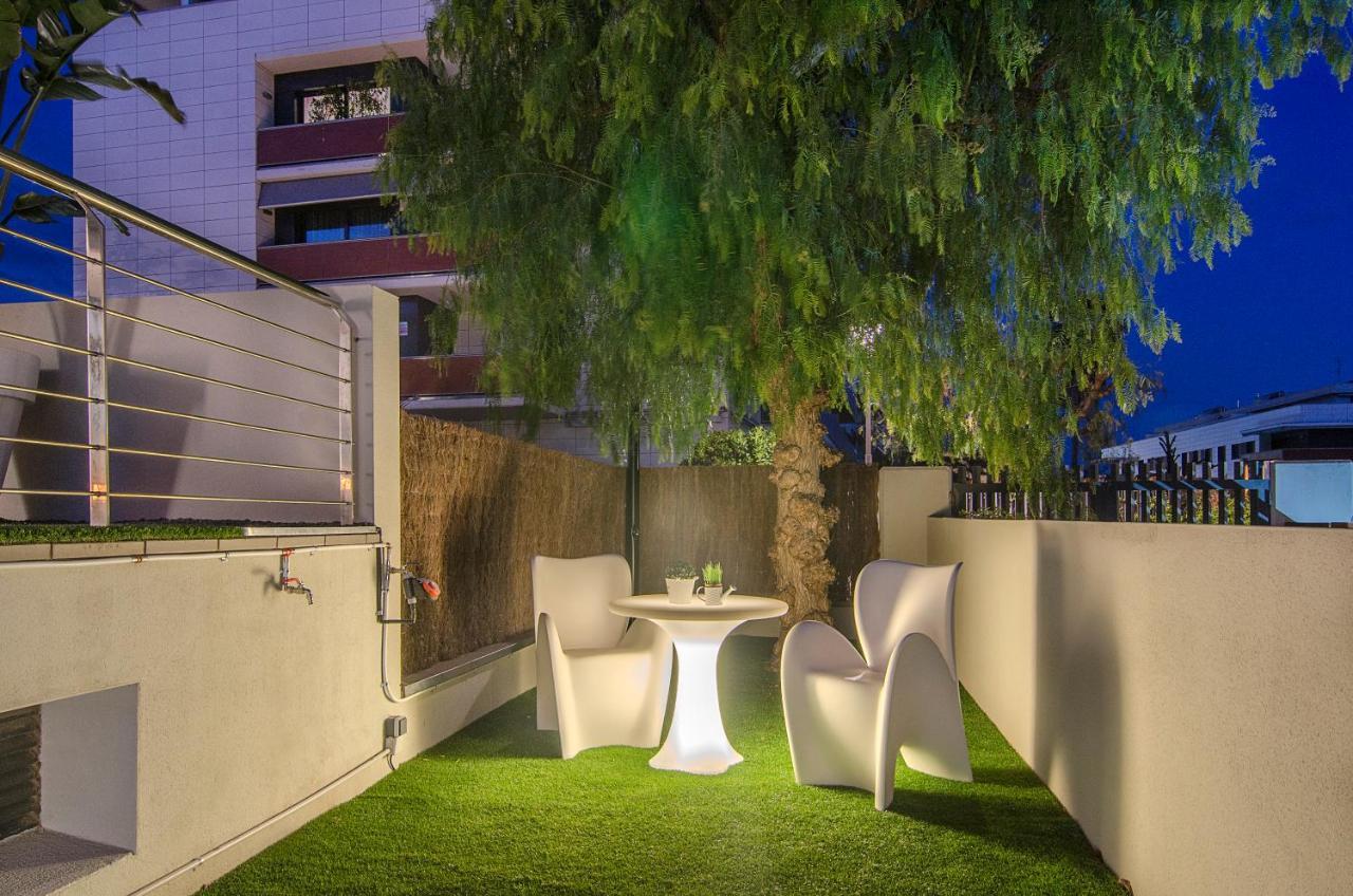 Sitges Spaces Garden Paradise 3 Bedroom, 3 Bathroom, Huge Private Garden-Terrace, Pool- Sleeps Up To 8 Экстерьер фото