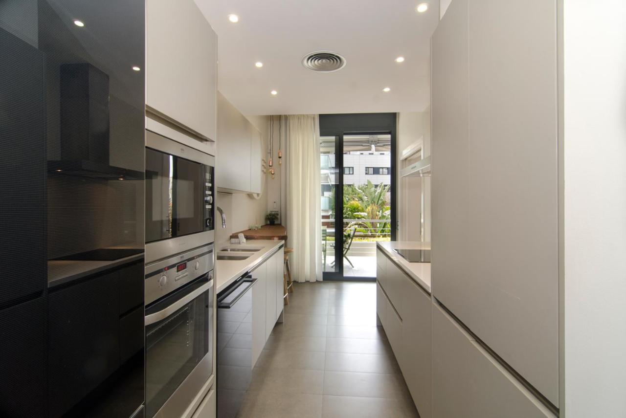 Sitges Spaces Garden Paradise 3 Bedroom, 3 Bathroom, Huge Private Garden-Terrace, Pool- Sleeps Up To 8 Экстерьер фото