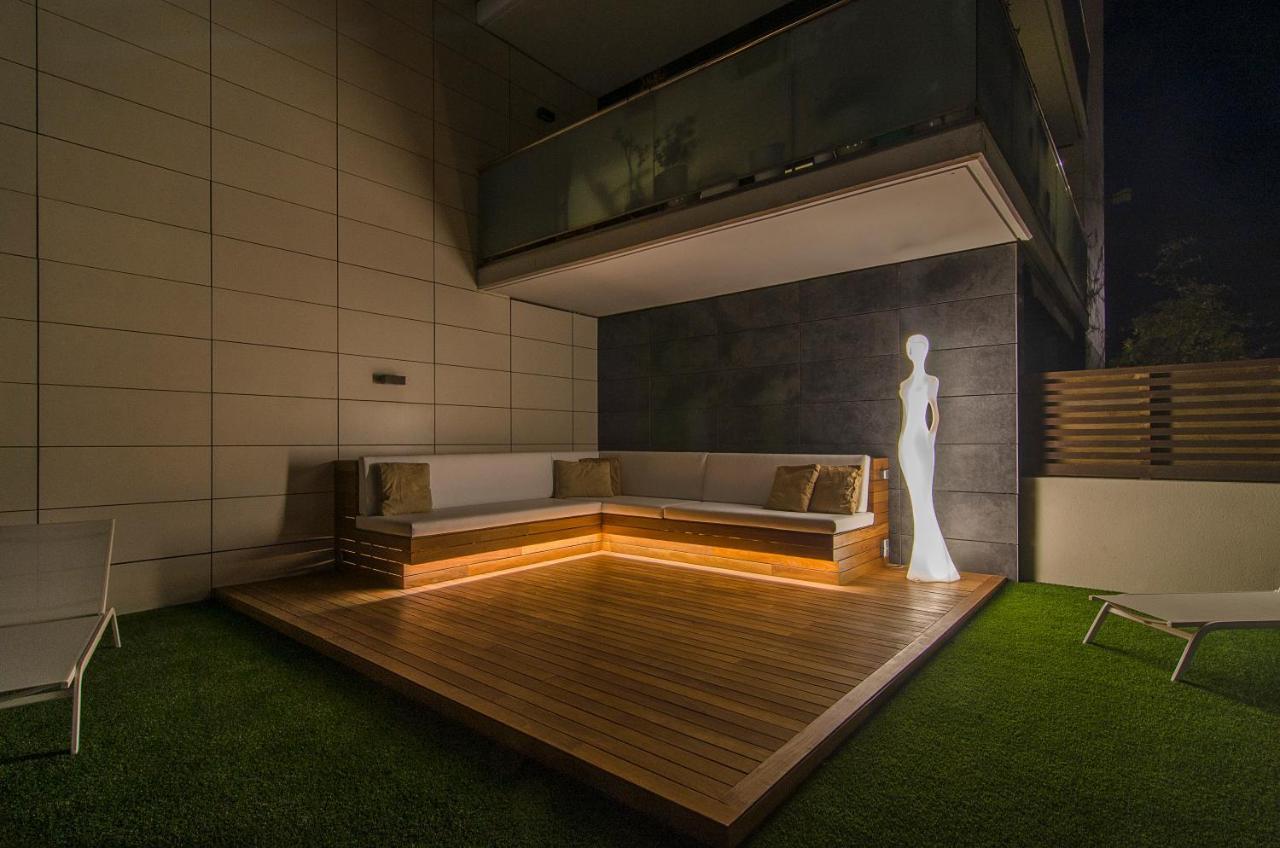 Sitges Spaces Garden Paradise 3 Bedroom, 3 Bathroom, Huge Private Garden-Terrace, Pool- Sleeps Up To 8 Экстерьер фото